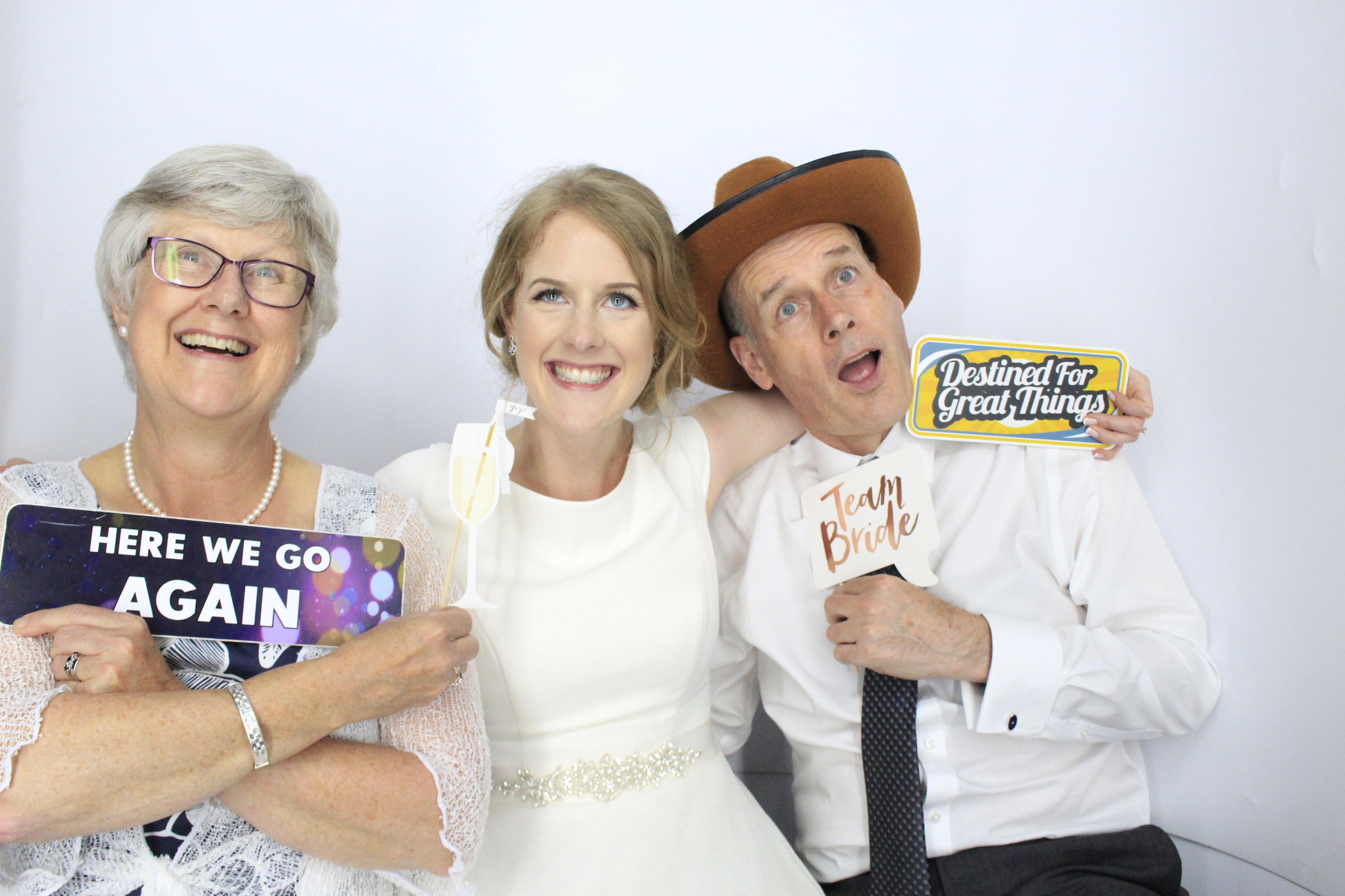Andy and Emma's Wedding | View more photos from the event at gallery.myphotoboothexperience.co.uk/u/MyPhotoBoothExperienceLtd/Andy-and-Emmas-Wedding